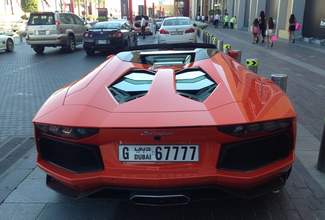 Lamborghini Aventador LP700-4 Roadster