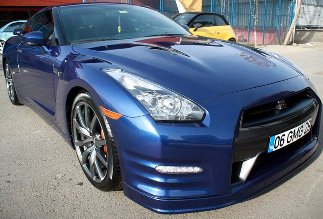 Nissan GT-R 2012