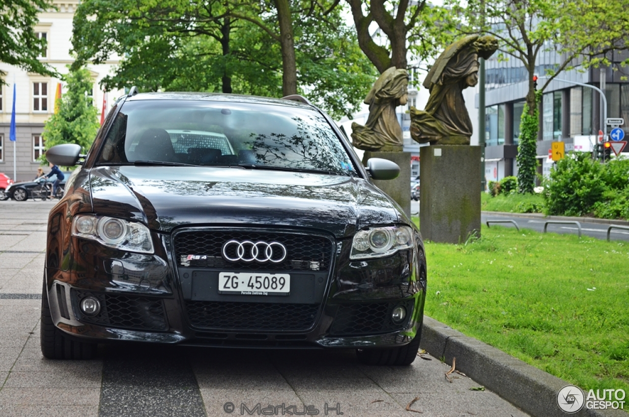 Audi RS4 Avant B7