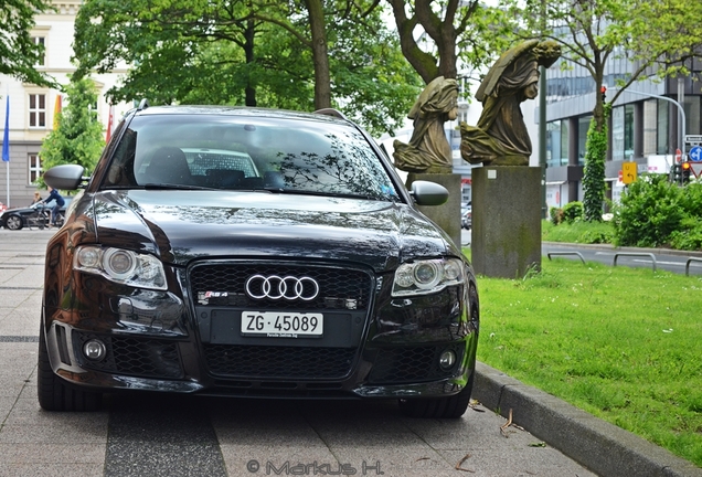 Audi RS4 Avant B7