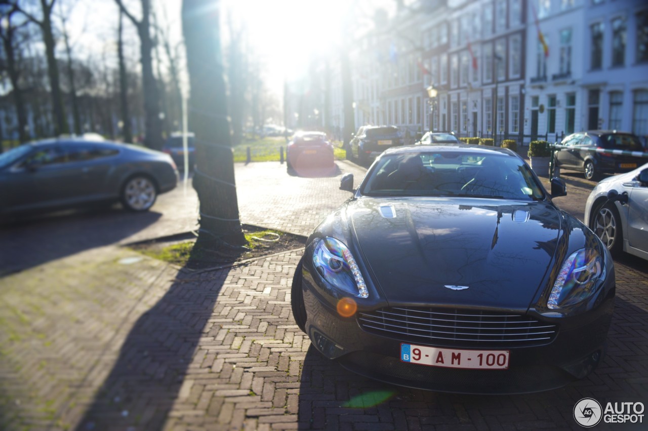 Aston Martin DB9 2013