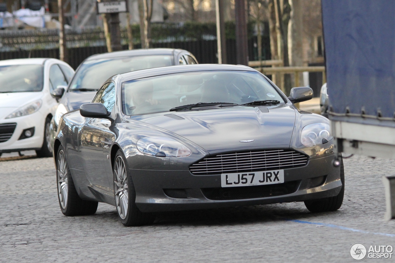 Aston Martin DB9