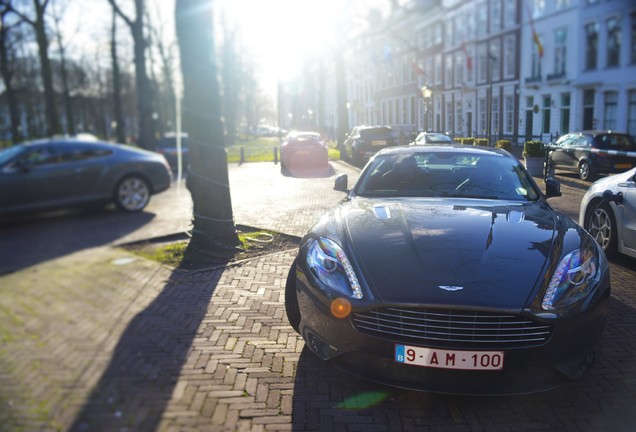 Aston Martin DB9 2013