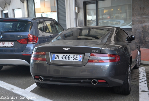 Aston Martin DB9