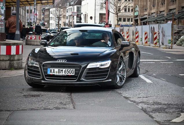 Audi R8 V10 Plus 2013