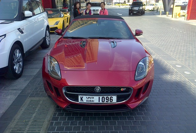 Jaguar F-TYPE S V8 Convertible