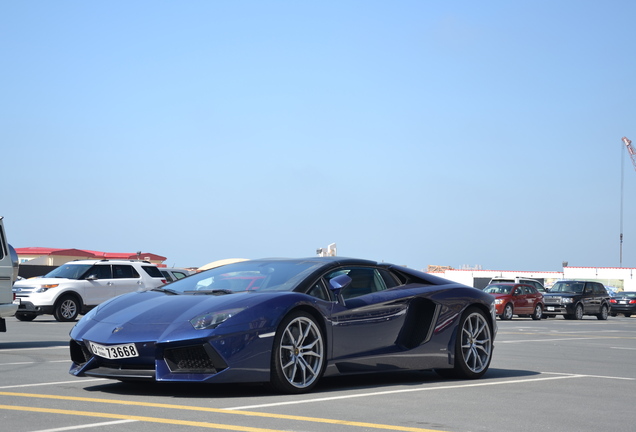 Lamborghini Aventador LP700-4 Roadster