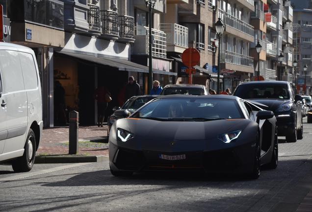 Lamborghini Aventador LP700-4 Roadster