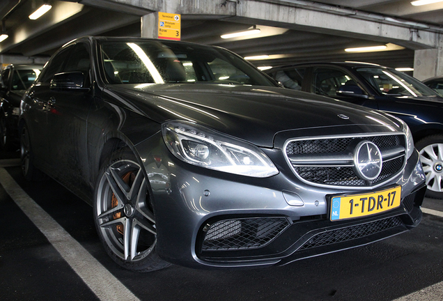 Mercedes-Benz E 63 AMG S W212