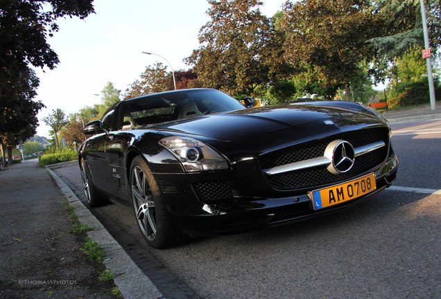 Mercedes-Benz SLS AMG Roadster