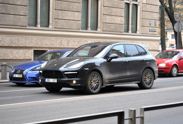 Porsche 958 Cayenne Turbo S