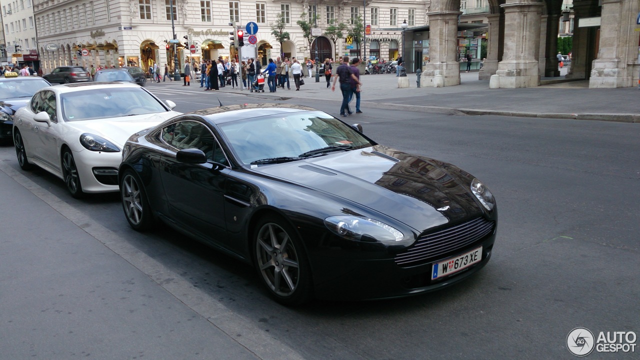 Aston Martin V8 Vantage