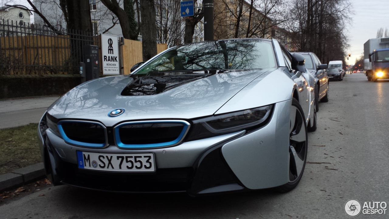 BMW i8