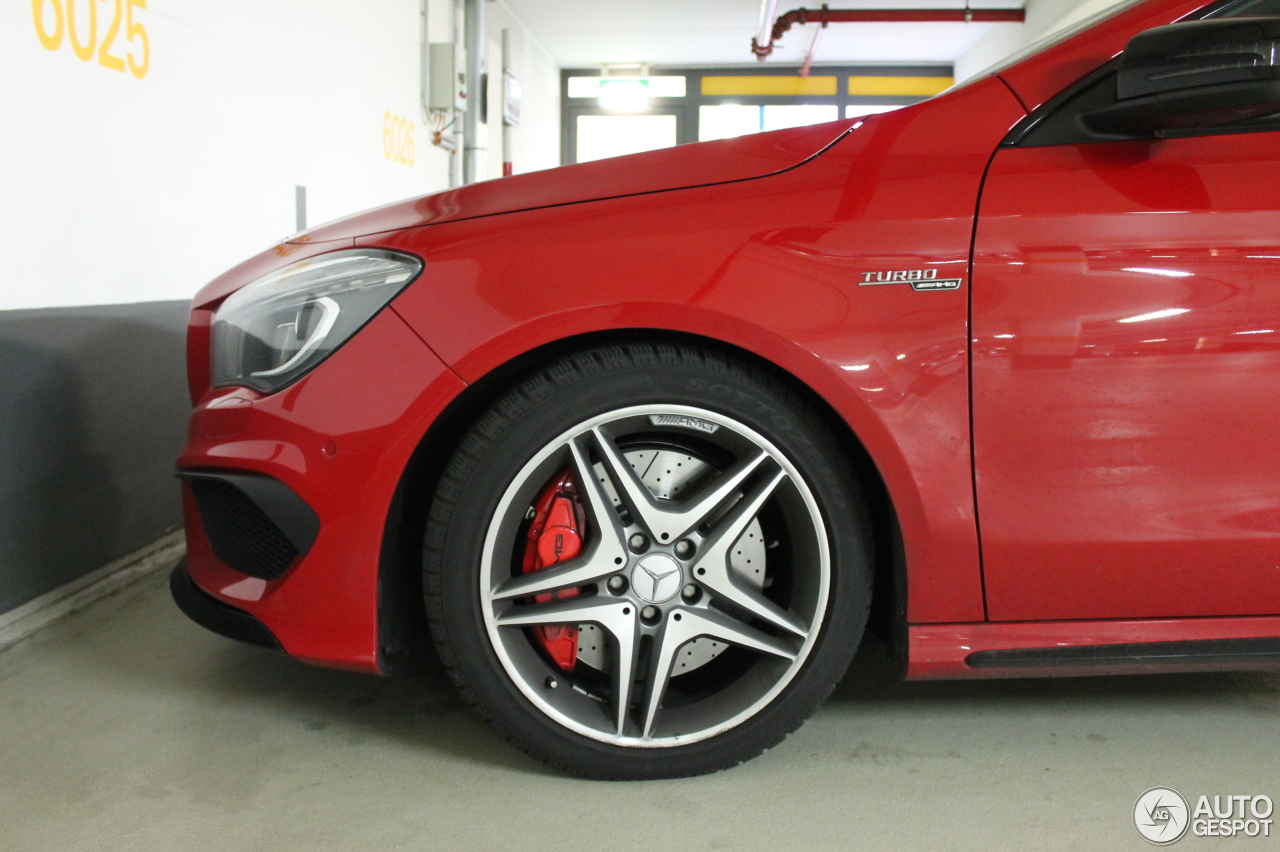 Mercedes-Benz CLA 45 AMG C117