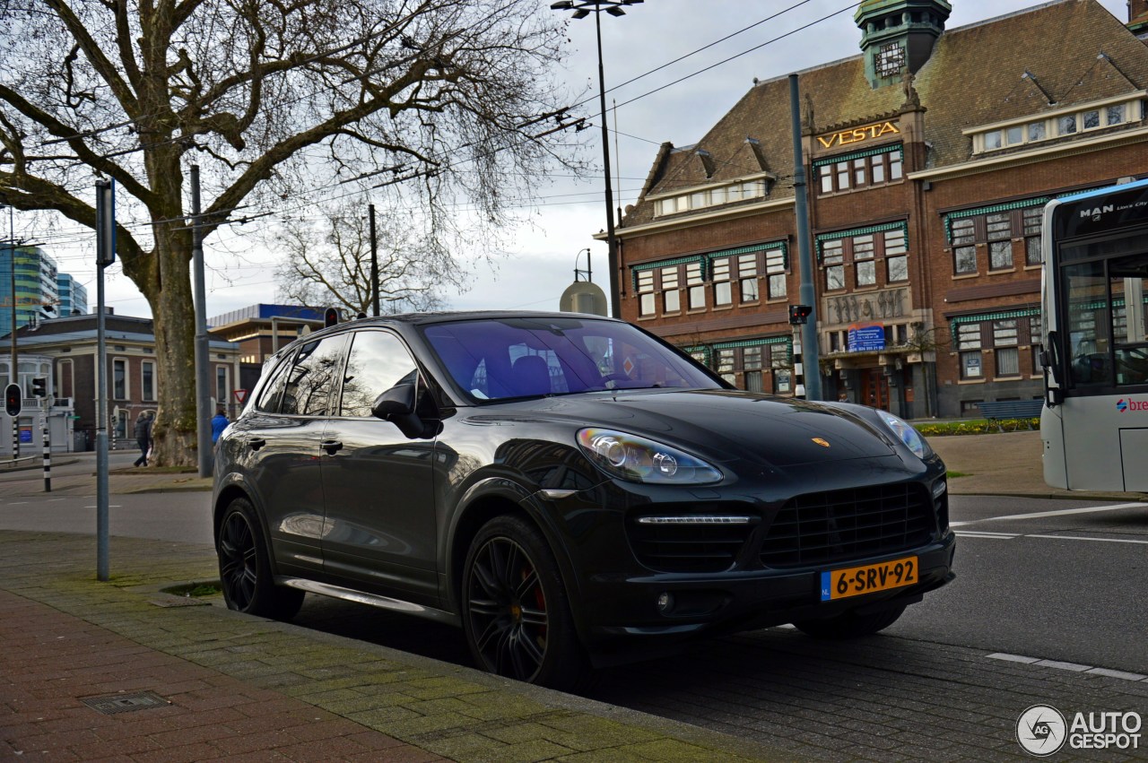 Porsche 958 Cayenne GTS