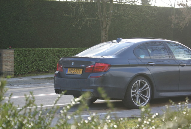 BMW M5 F10 2011