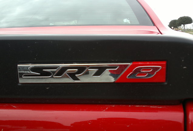 Dodge Challenger SRT-8