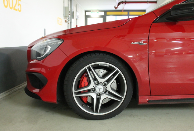 Mercedes-Benz CLA 45 AMG C117