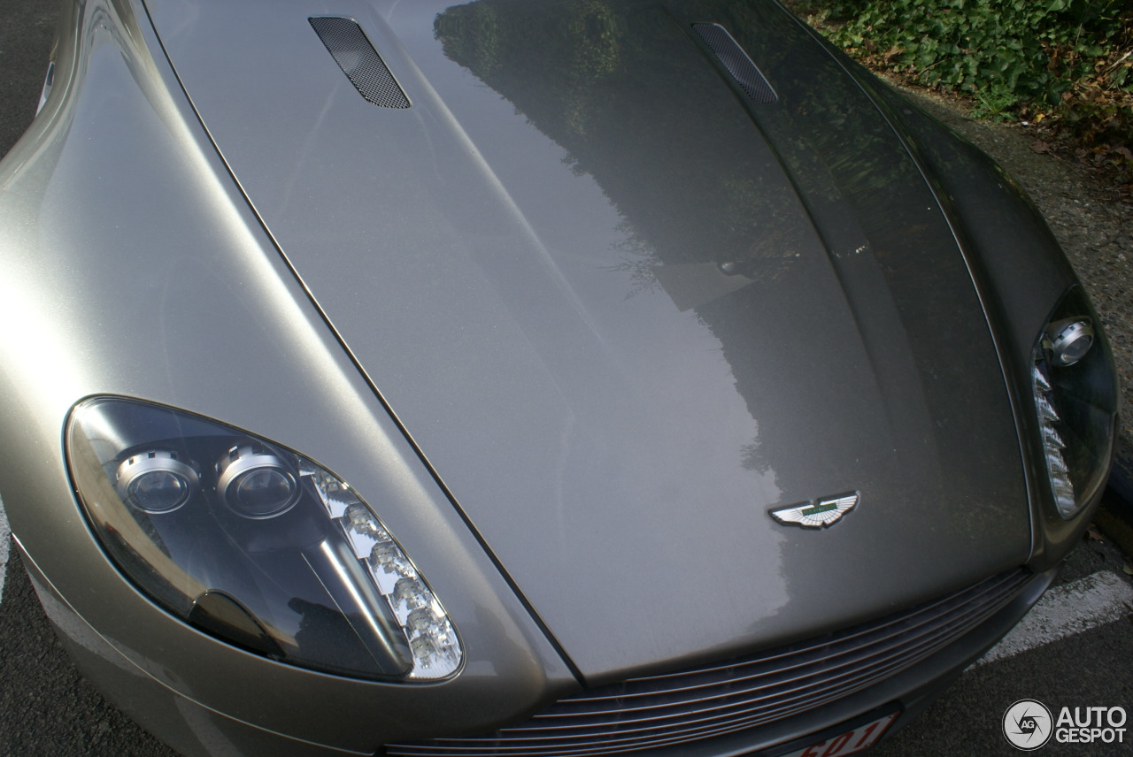 Aston Martin V8 Vantage