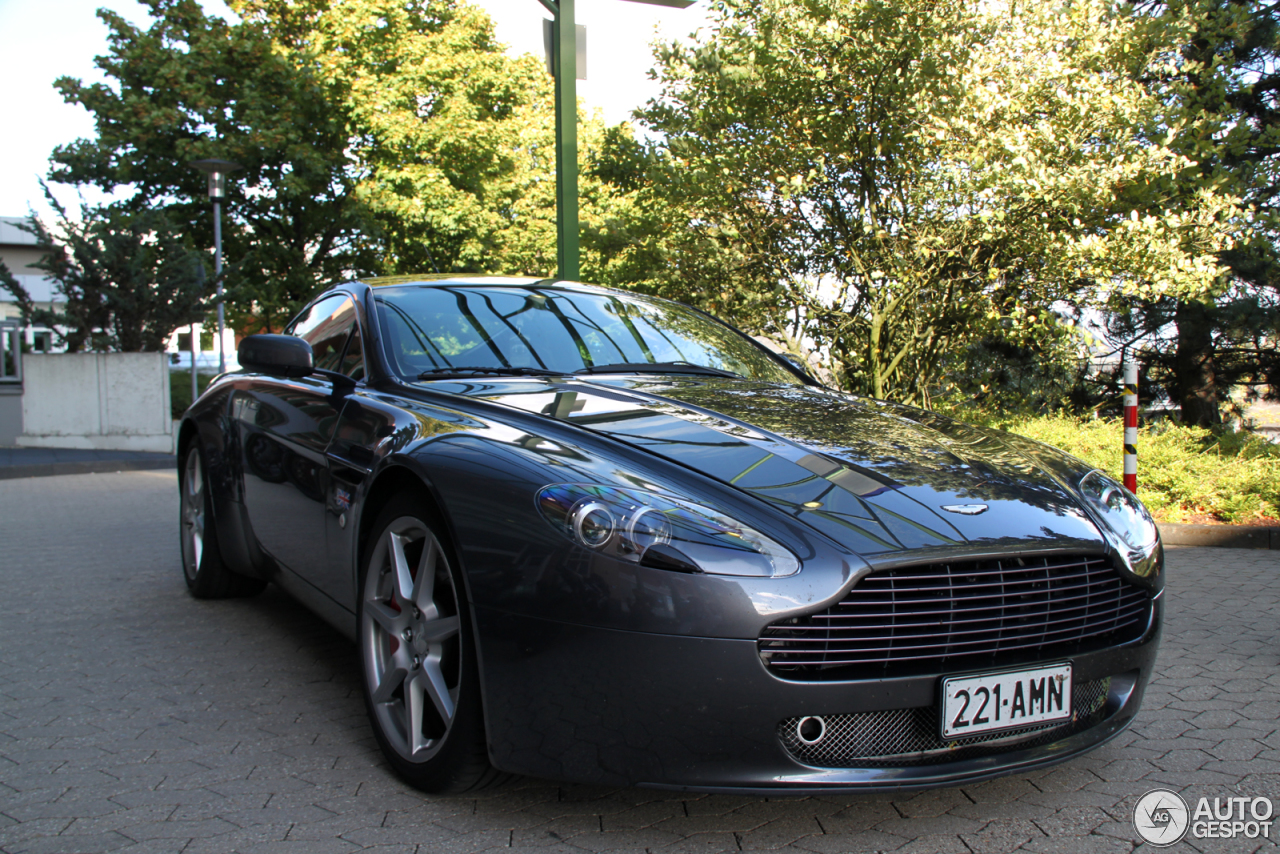 Aston Martin V8 Vantage