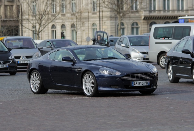 Aston Martin DB9