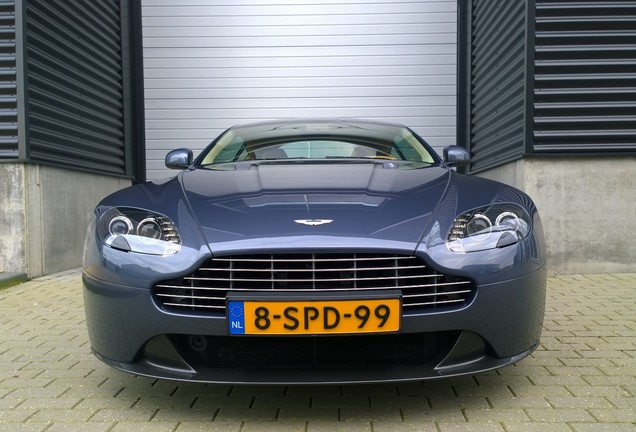 Aston Martin V8 Vantage S