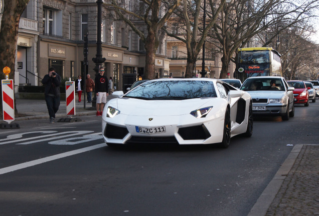 Lamborghini Aventador LP700-4