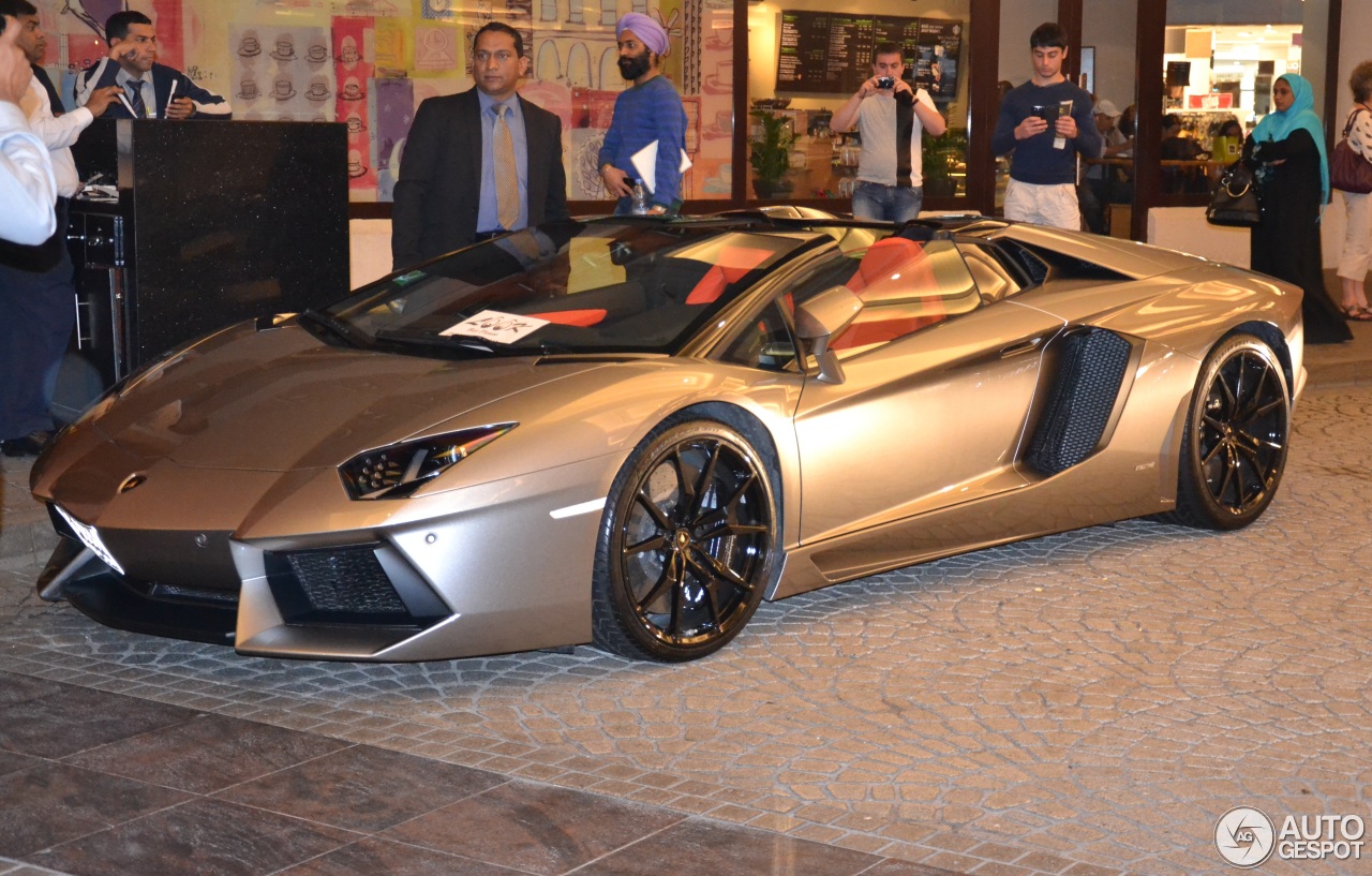 Lamborghini Aventador LP700-4 Roadster