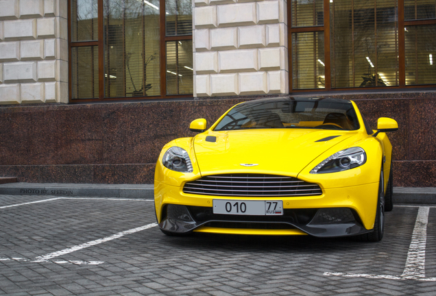 Aston Martin Vanquish 2013