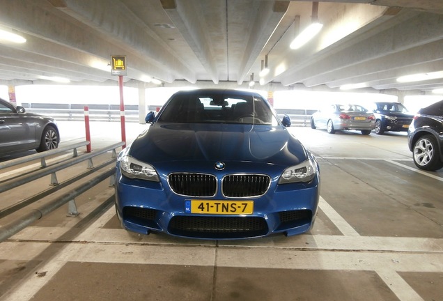 BMW M5 F10 2011