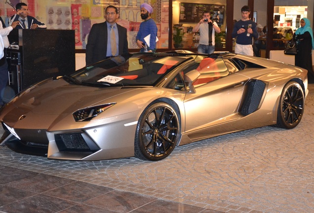 Lamborghini Aventador LP700-4 Roadster