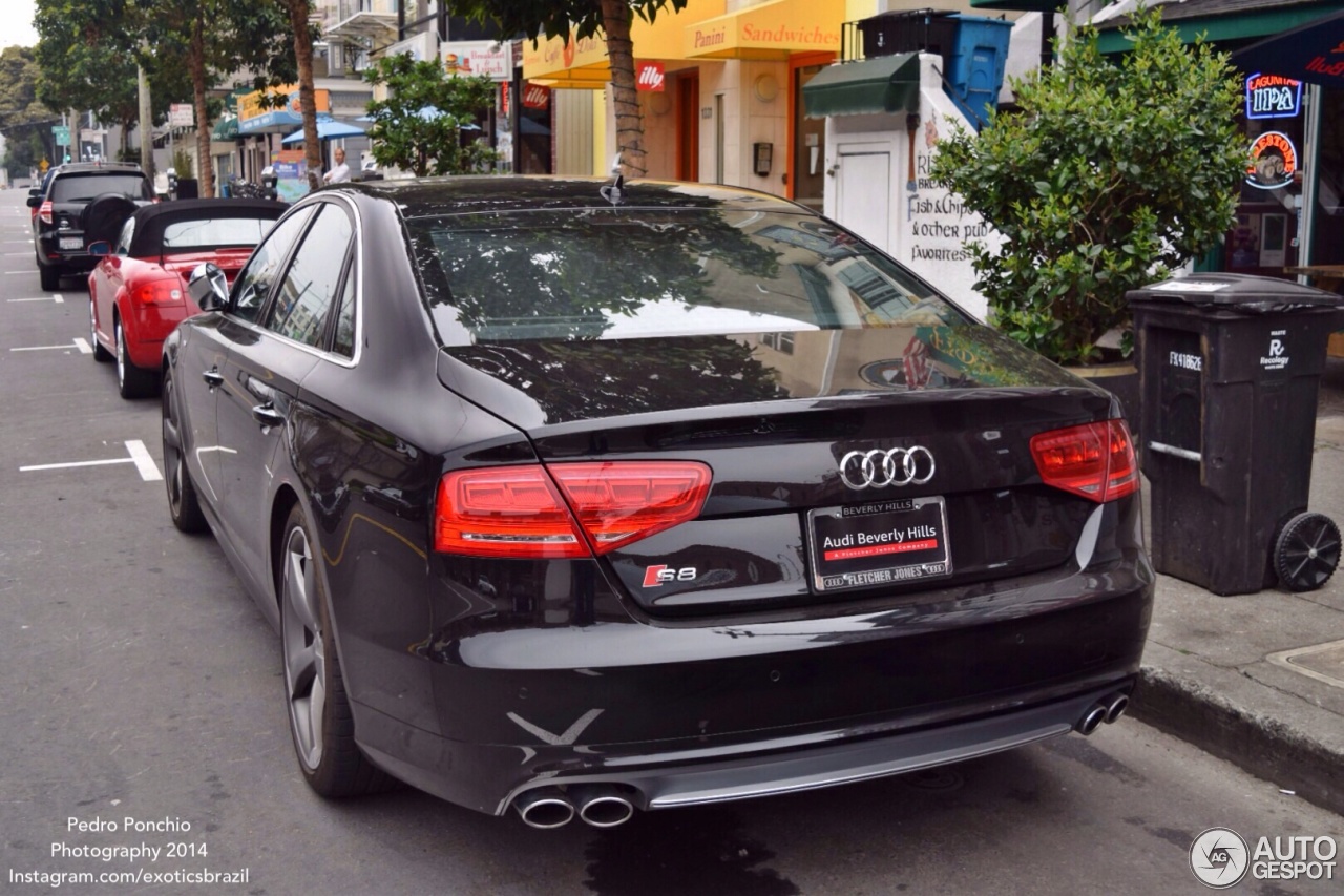 Audi S8 D4