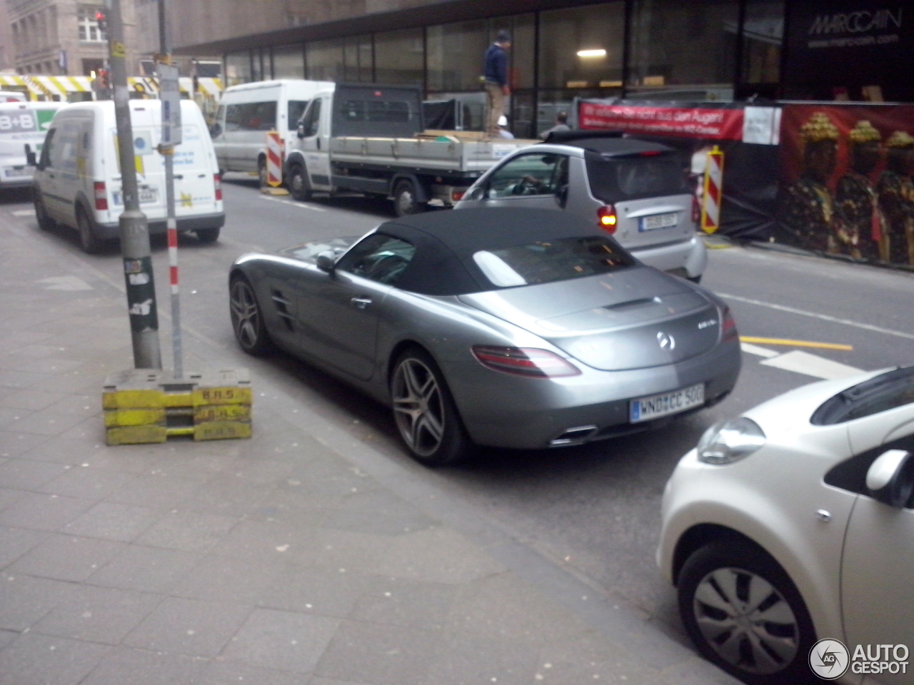 Mercedes-Benz SLS AMG Roadster