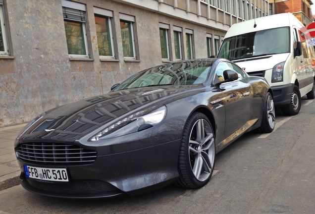 Aston Martin DB9 2013