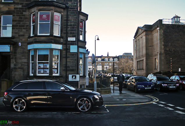 Audi RS4 Avant B8