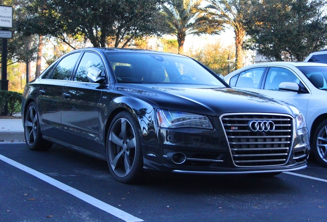 Audi S8 D4