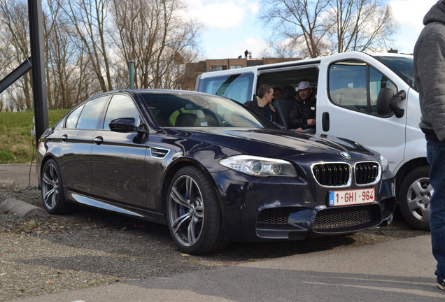 BMW M5 F10 2011