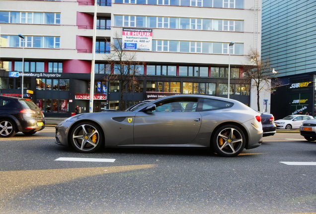 Ferrari FF