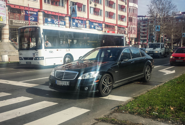 Mercedes-Benz S 63 AMG W221