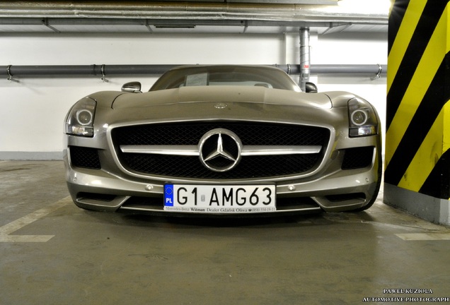 Mercedes-Benz SLS AMG