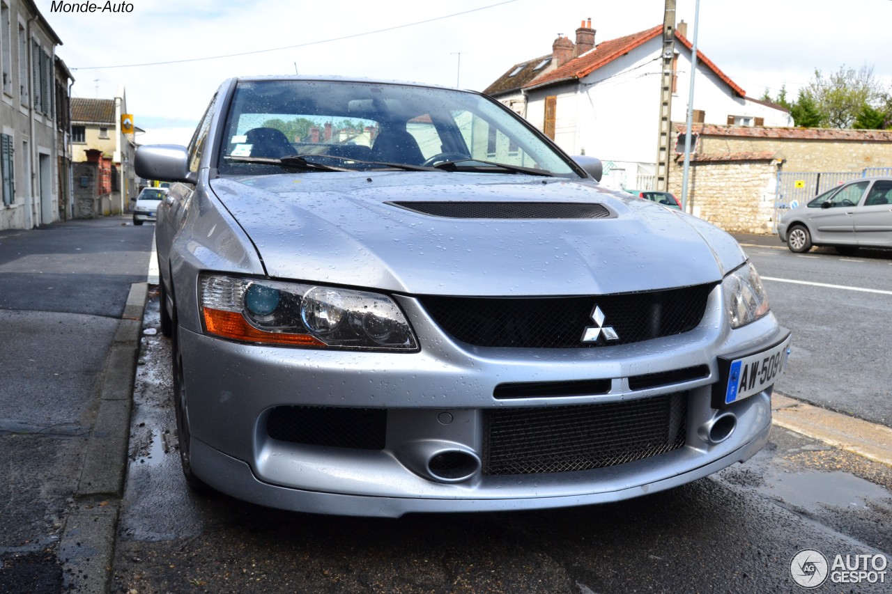 Mitsubishi Lancer Evolution IX