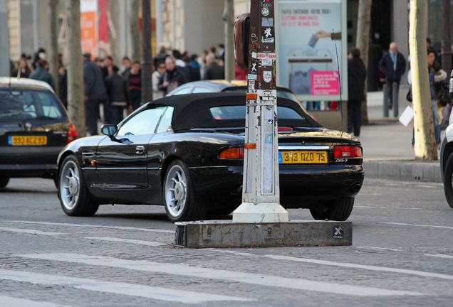 Aston Martin DB7 Volante