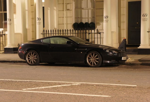 Aston Martin DB9