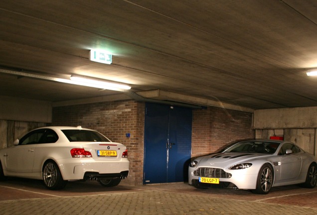 Aston Martin V12 Vantage