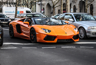 Lamborghini Aventador LP700-4 Roadster