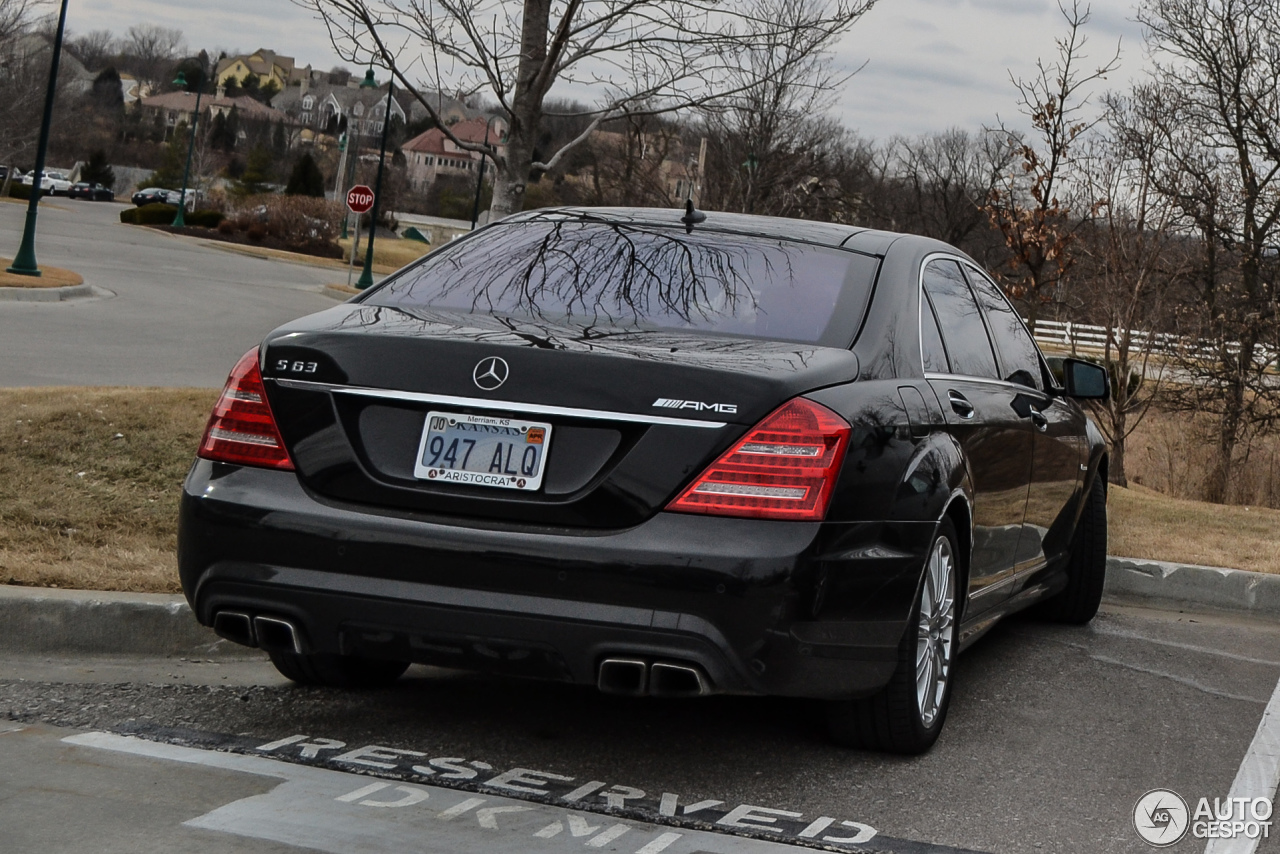 Mercedes-Benz S 63 AMG W221 2011