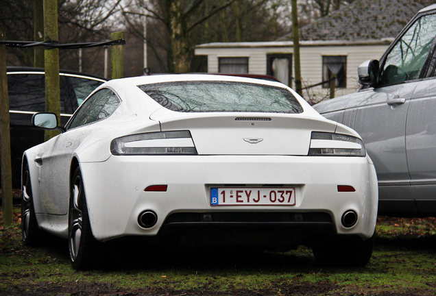 Aston Martin V8 Vantage