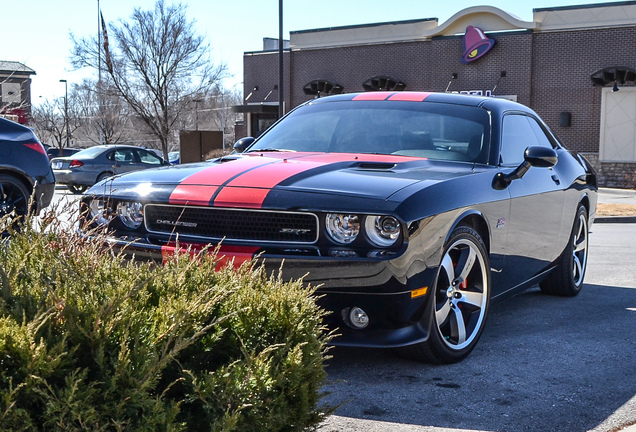 Dodge Challenger SRT-8 392