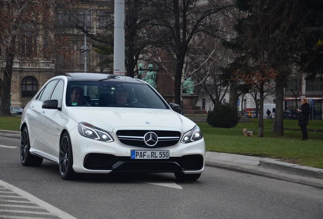 Mercedes-Benz E 63 AMG S W212