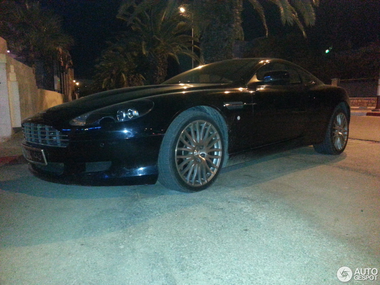 Aston Martin DB9